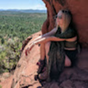 Meet your Posher, Deanna